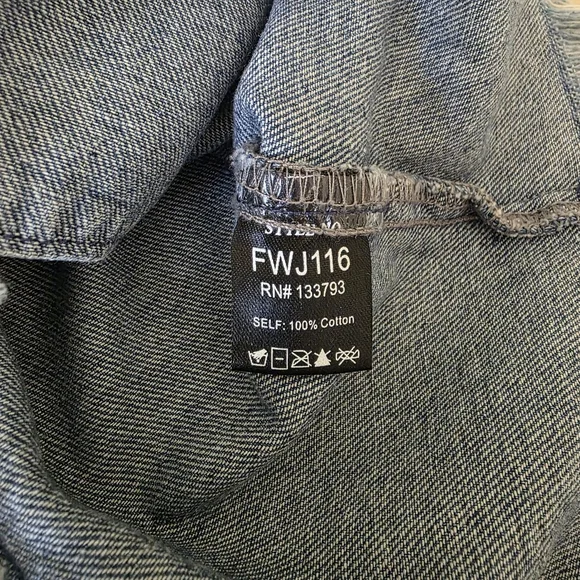 POL Mixed Wash Pearl & Rhinestone Distressed Denim Vest - Picture 11 of 12